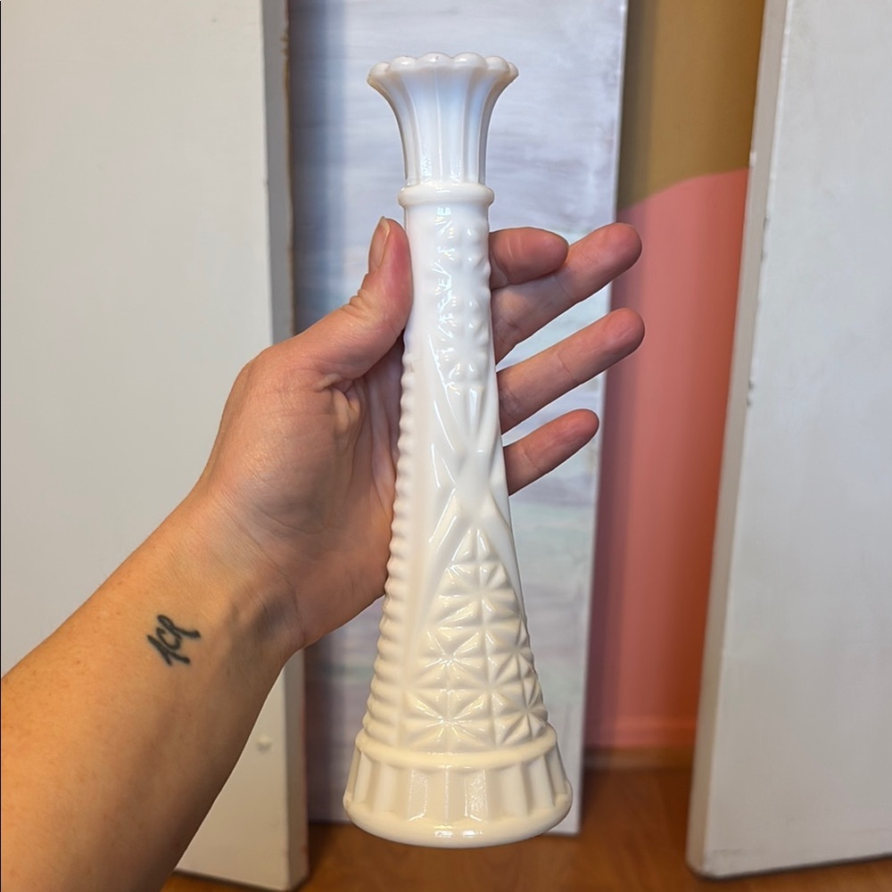 Vintage White Milk Glass Ceramic Bud Vase